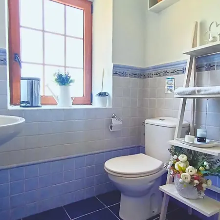 Casa Milele Holiday home *
